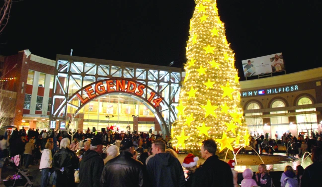 Save the Date for these Holiday Happenings at Legends Outlets - Legends  Outlets Kansas City - Outlet Mall, Deals, Restaurants, Entertainment,  Events and Activities